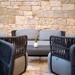 Hotel Heritage