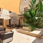 Heritage Hotel 4*