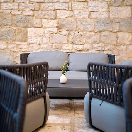 Hotel Heritage